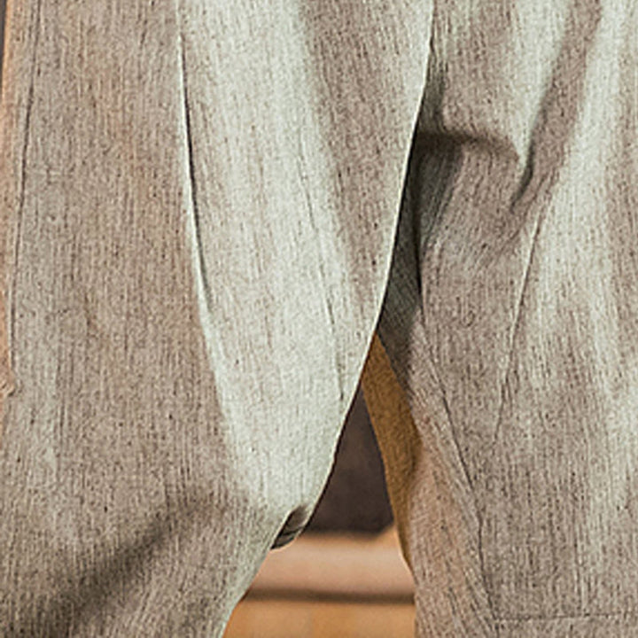 Pantalones casuales de lino y algodón con cintura elástica y bolsillos para hombre, de Buddha Stones, de color liso y con cordón ajustable. - image 16