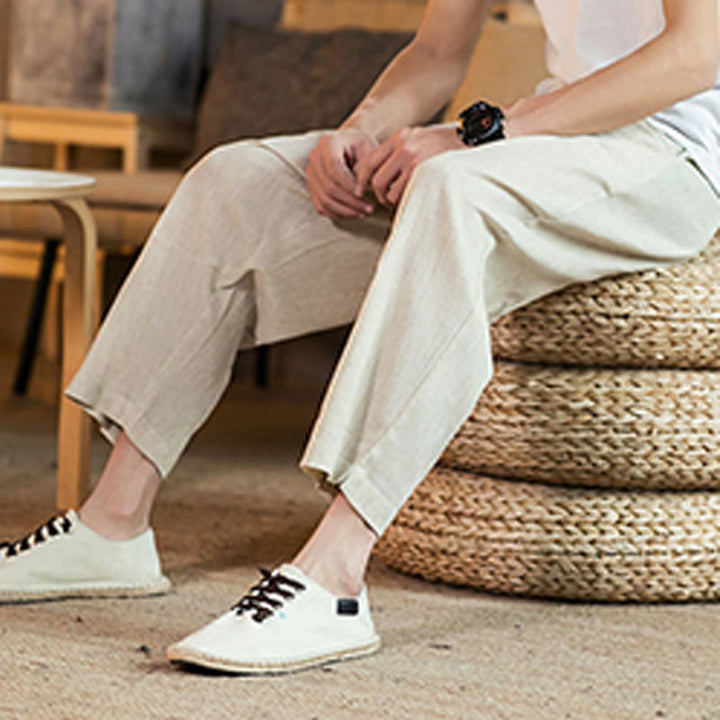 Pantalones casuales de lino y algodón con cintura elástica y bolsillos para hombre, de Buddha Stones, de color liso y con cordón ajustable. - image 46