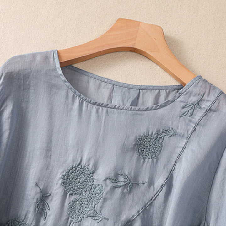 Camisa de algodón y lino de media manga para mujer con diseño de flores bordadas con Buddha Stones y cuello redondo - image 2