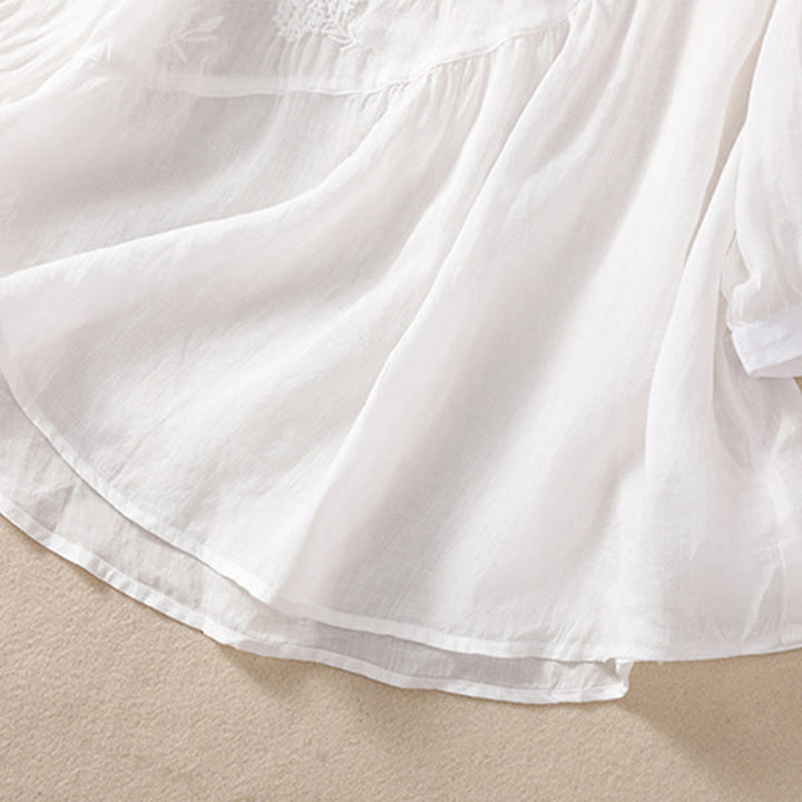 Camisa de algodón y lino de media manga para mujer con diseño floral bordado con Buddha Stones y cuello redondo  - image 12