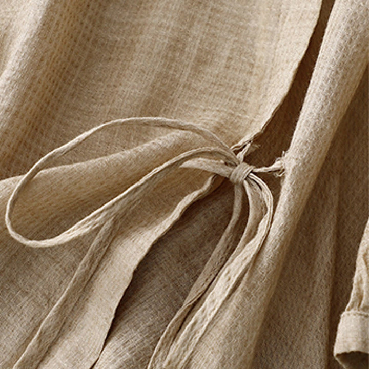 Camisa de lino y algodón para mujer con mangas tres cuartos y diseño de Buddha Stones con botones y cordones - image 9