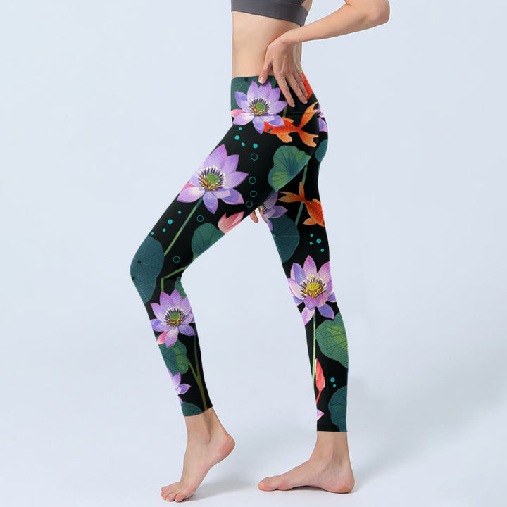 Leggings de yoga para mujer con estampado de flores de loto moradas y hojas de loto, Buddha Stones y peces koi - image 3