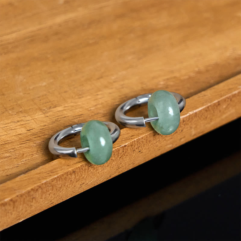 Pendientes reforzados de acero y titanio con Buddha Stones