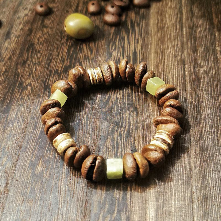 Pulsera positiva de jade cuadrado con cáscara de coco y granos de café naturales hechos a mano con Buddha Stones - Granos de café (circunferencia de la muñeca: 14-17 cm) - image 1