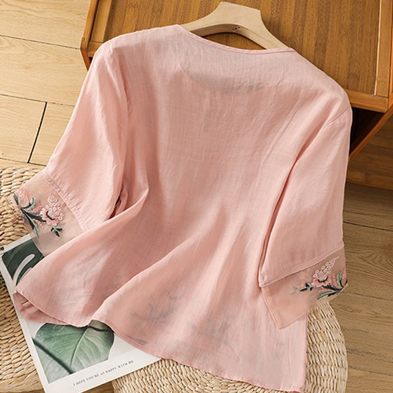 Camisa informal de poliéster con cuello redondo, manga corta y botones de rana para mujer con bordado floral de Buddha Stones - image 22