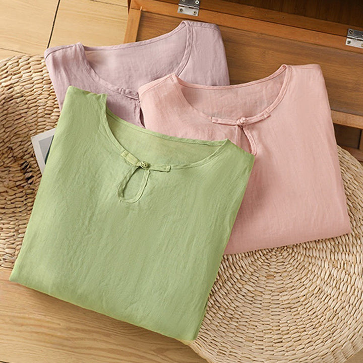 Camisa informal de poliéster con cuello redondo, manga corta y botones de rana para mujer con bordado floral de Buddha Stones - image 29