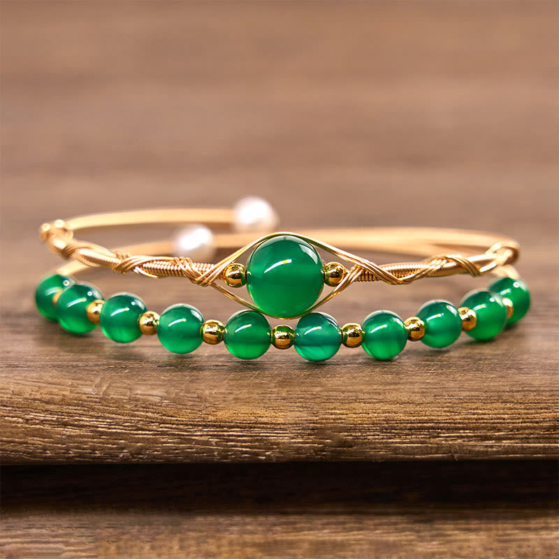 Brazalete de metal con Buddha Stones , cobre chapado en oro de 14 quilates, ágata verde natural