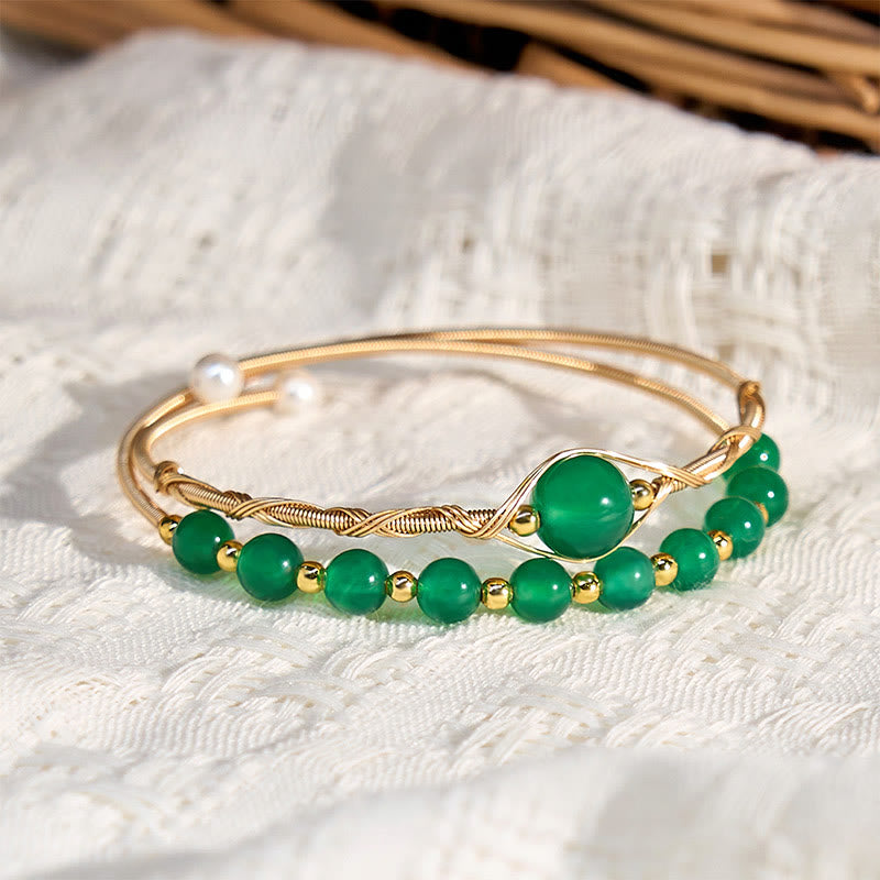 Brazalete de metal con Buddha Stones , cobre chapado en oro de 14 quilates, ágata verde natural