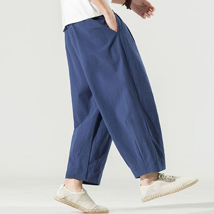 Pantalones harén hasta el tobillo para hombre con bolsillos y diseño de Buddha Stones en color liso - image 4