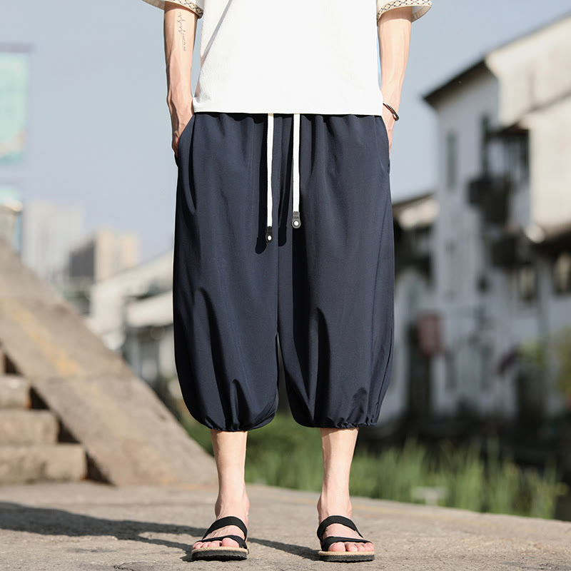 Pantalones capri cortos tipo harén con cordón ajustable y bolsillos para hombre de Buddha Stones - Azul acero - US/UK/AU46, EU56 (5XL) - image 1
