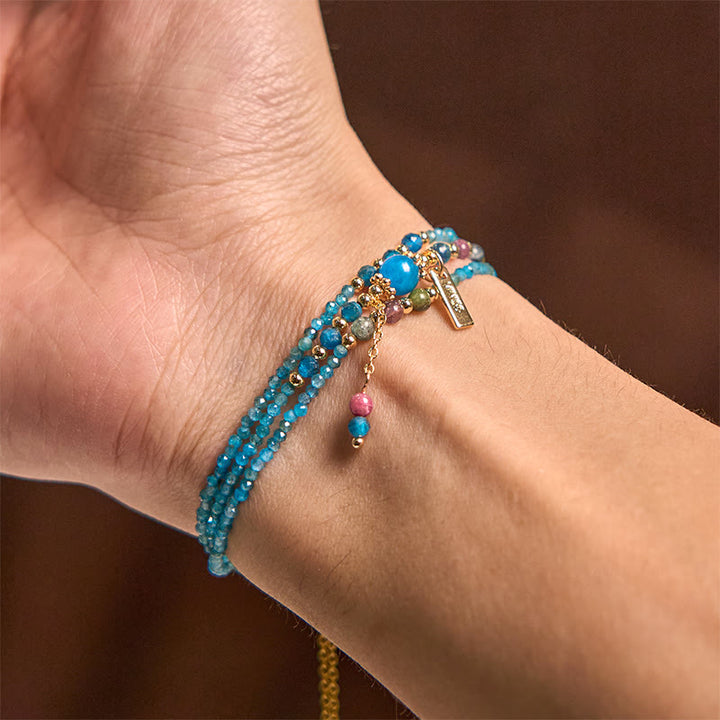 Pulsera creativa de triple vuelta con cuentas ultrafinas de apatita natural de 3 mm y piedra de Buda, chapada en oro de 14 k.