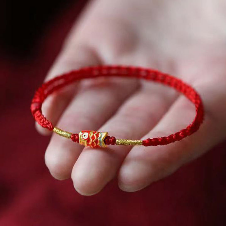 Pulsera trenzada de hilo rojo hecha a mano con Buddha Stones y pez koi - image 3