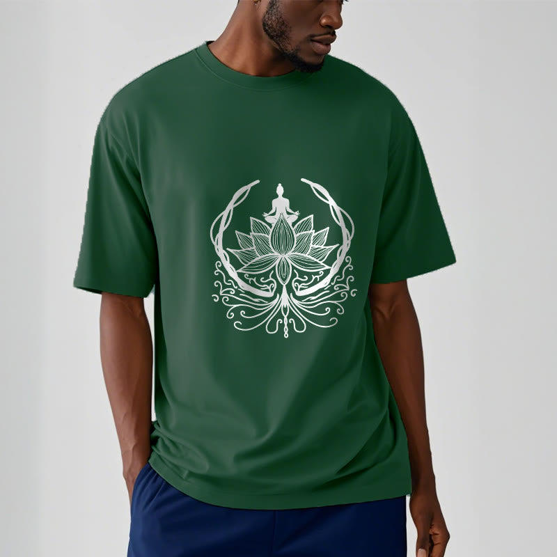 Camiseta de meditación con Buddha Stones sentado dentro de una flor de loto y piedras de Buda - image 5