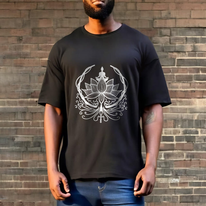 Camiseta de meditación con Buddha Stones sentado dentro de una flor de loto y piedras de Buda - image 8