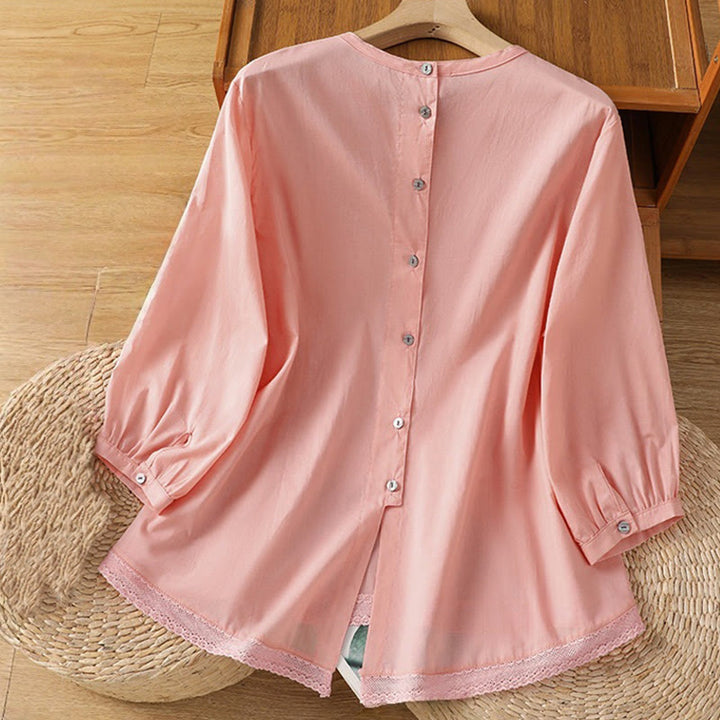 Camisa de lino y algodón con cuello redondo, manga tres cuartos y botones, con dobladillo de encaje liso y botonadura sencilla para mujer Buddha Stones - image 27