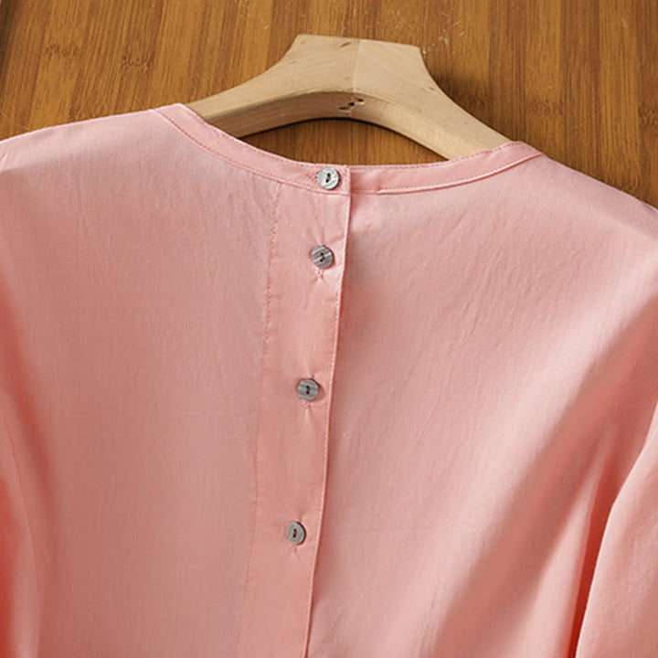 Camisa de lino y algodón con cuello redondo, manga tres cuartos y botones, con dobladillo de encaje liso y botonadura sencilla para mujer Buddha Stones - image 32