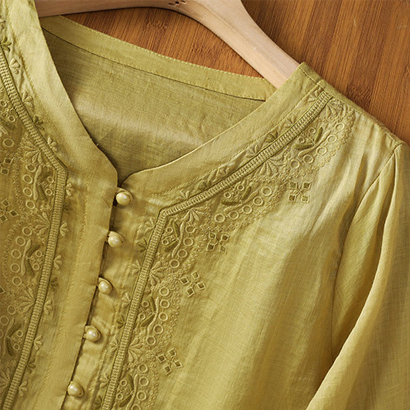 Camisa informal de poliéster con cuello en V y media manga con botones de rana y bordado de Buddha Stones para mujer - image 16