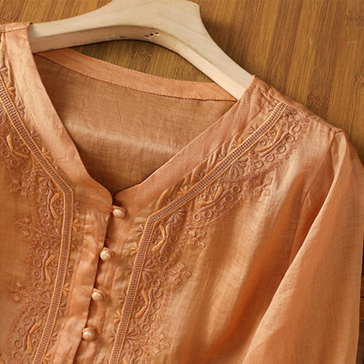 Camisa informal de poliéster con cuello en V y media manga con botones de rana y bordado de Buddha Stones para mujer - image 20