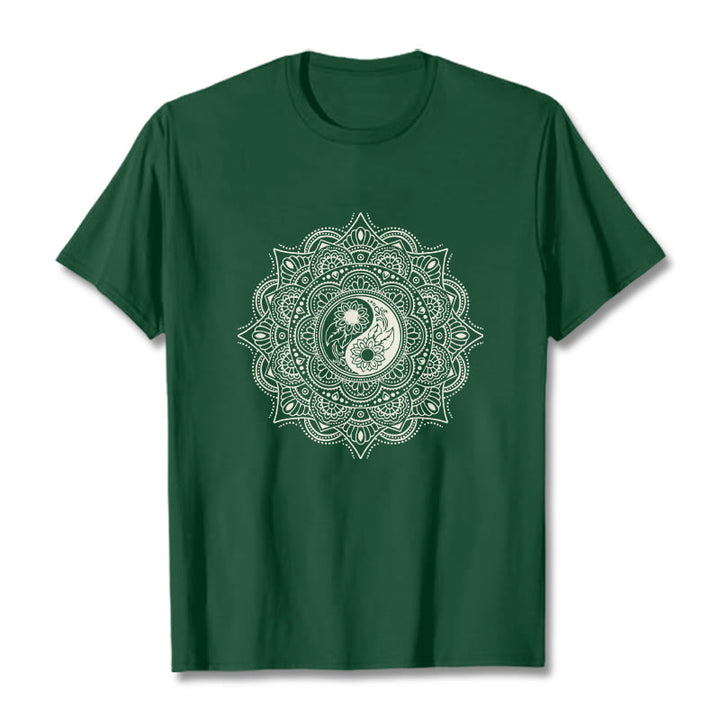 Camiseta con estampado de símbolo YinYang y mandala de Buddha Stones - Verde bosque - 2XL - image 1