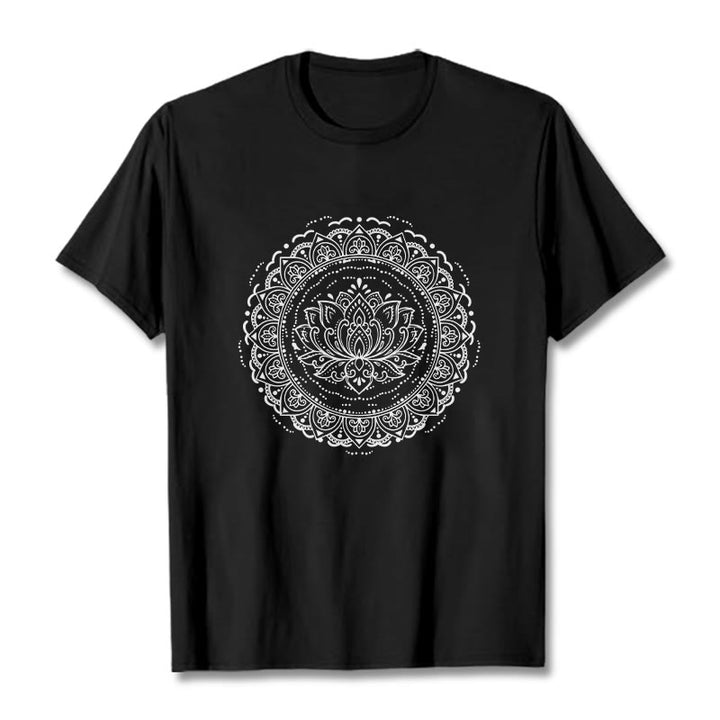 Camiseta con estampado de flor de loto y mandala de Buddha Stones - Negro - 2XL - image 5