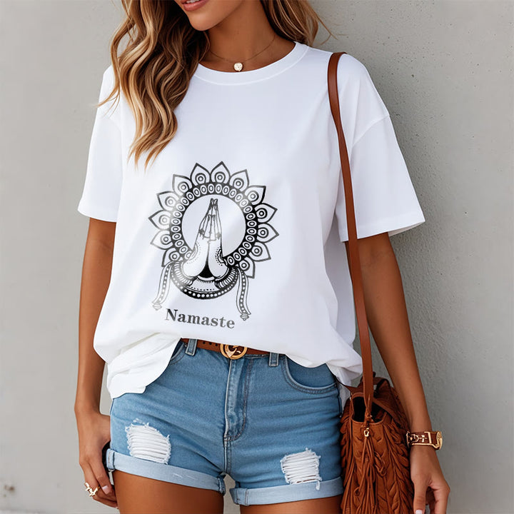 Camiseta con estampado de mandala y gesto de Namaste con Buddha Stones - image 7