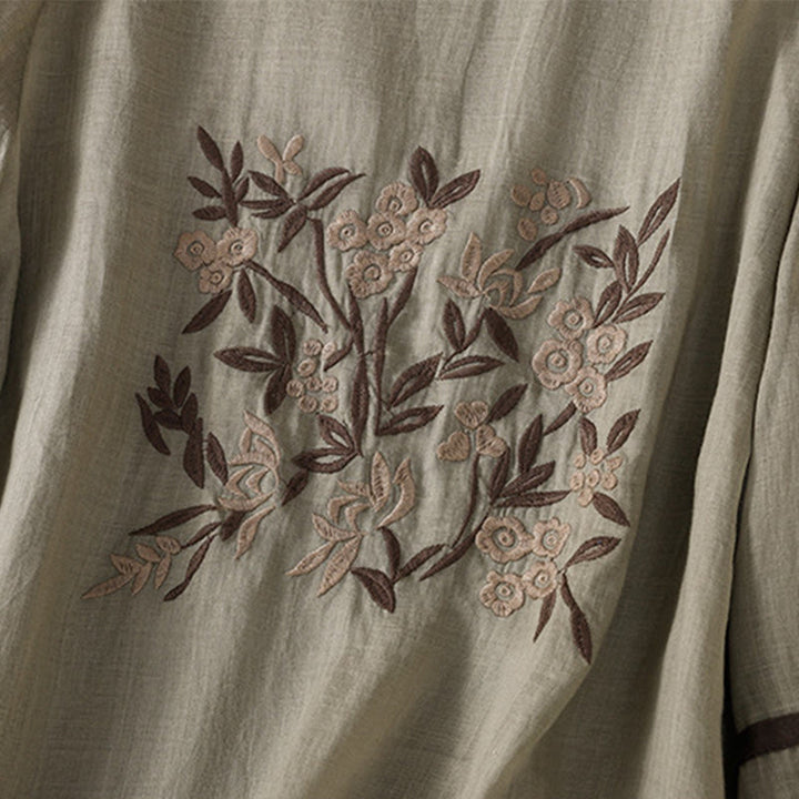 Camiseta de algodón para mujer con bordado floral retro de Buddha Stones, manga tres cuartos - image 12