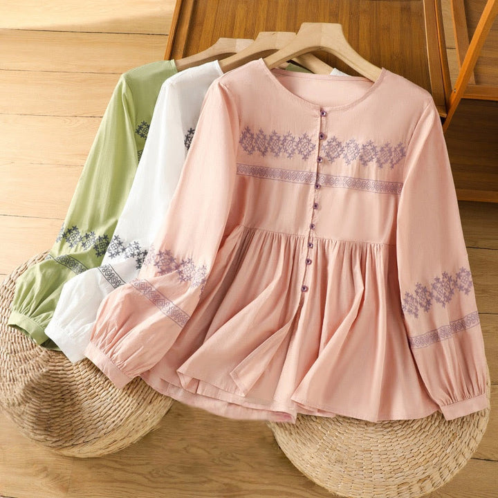 Camisa de algodón para mujer con mangas largas tipo farol y botones plisados ​​con bordado de Buddha Stones - image 29