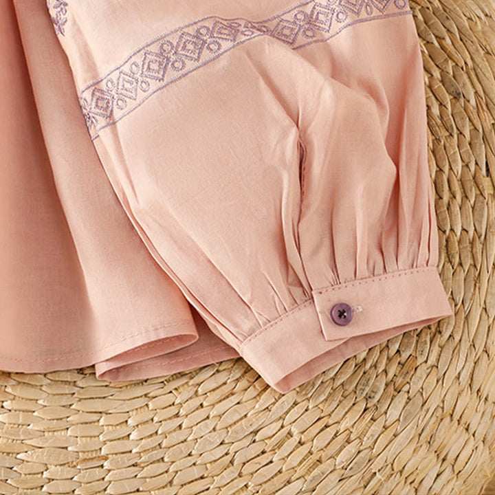 Camisa de algodón para mujer con mangas largas tipo farol y botones plisados ​​con bordado de Buddha Stones - image 16