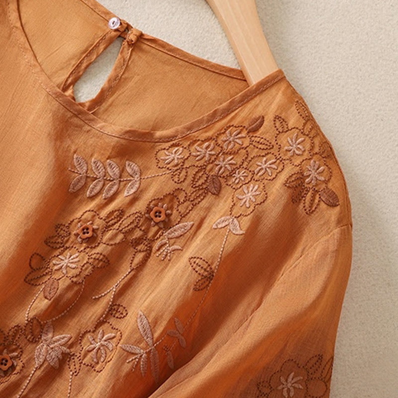 Camiseta de algodón y lino de media manga para mujer con bordado floral de Buddha Stones y dobladillo con abertura - image 13