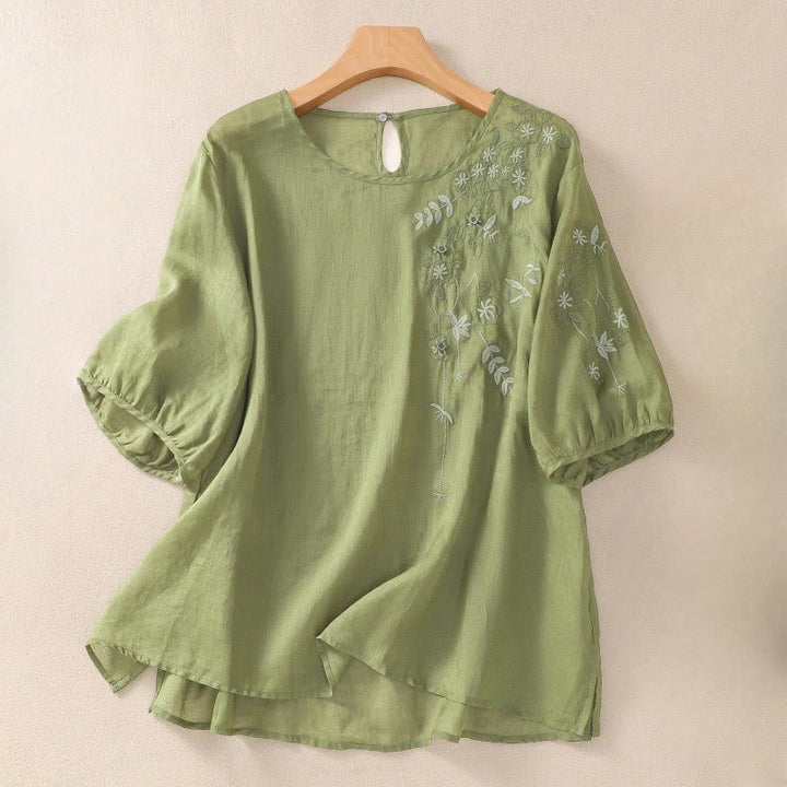 Camiseta de algodón y lino de media manga para mujer con bordado floral de Buddha Stones y dobladillo con abertura - Verde lima - US14，UK/AU18，EU46 (2XL) - image 0