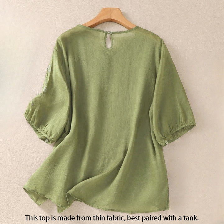 Camiseta de algodón y lino de media manga para mujer con bordado floral de Buddha Stones y dobladillo con abertura - image 1