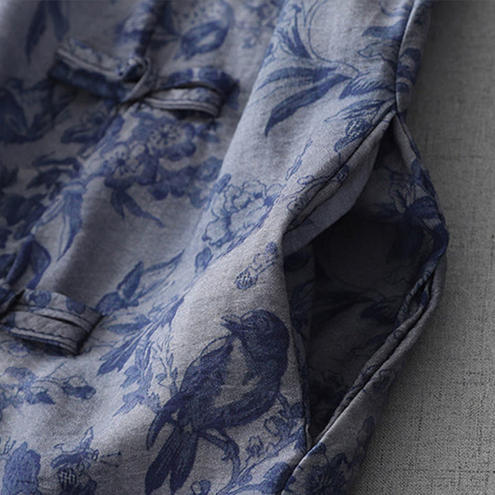 Vestido midi de algodón con cuello mandarín, media manga y botones de rana con estampado de hojas y flores de Buddha Stones - image 4