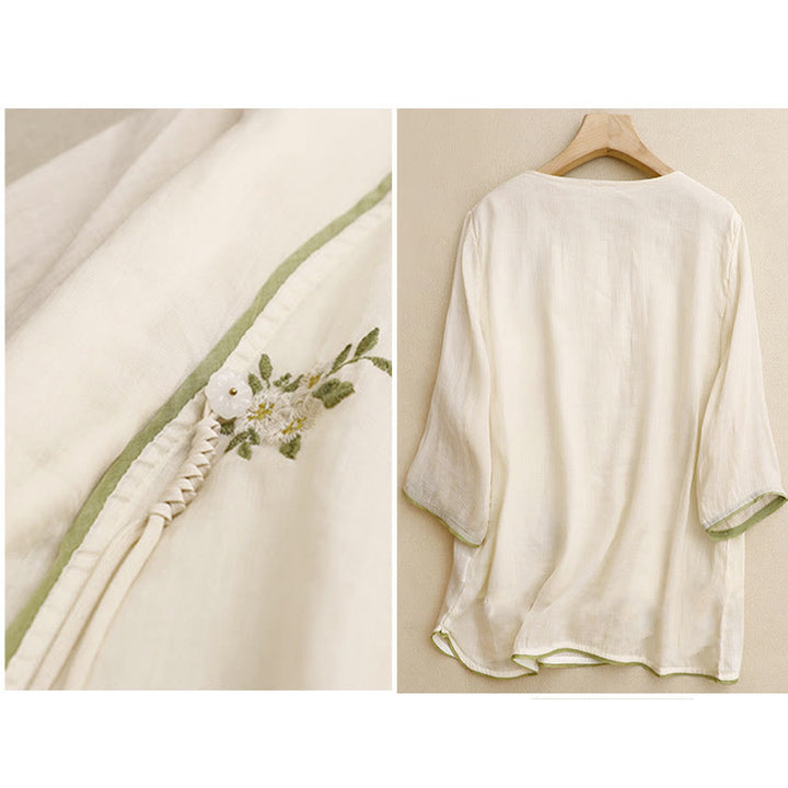 Camisa de mujer de manga tres cuartos con cuello redondo y bordado floral verde y Buddha Stones en color beige. - image 1