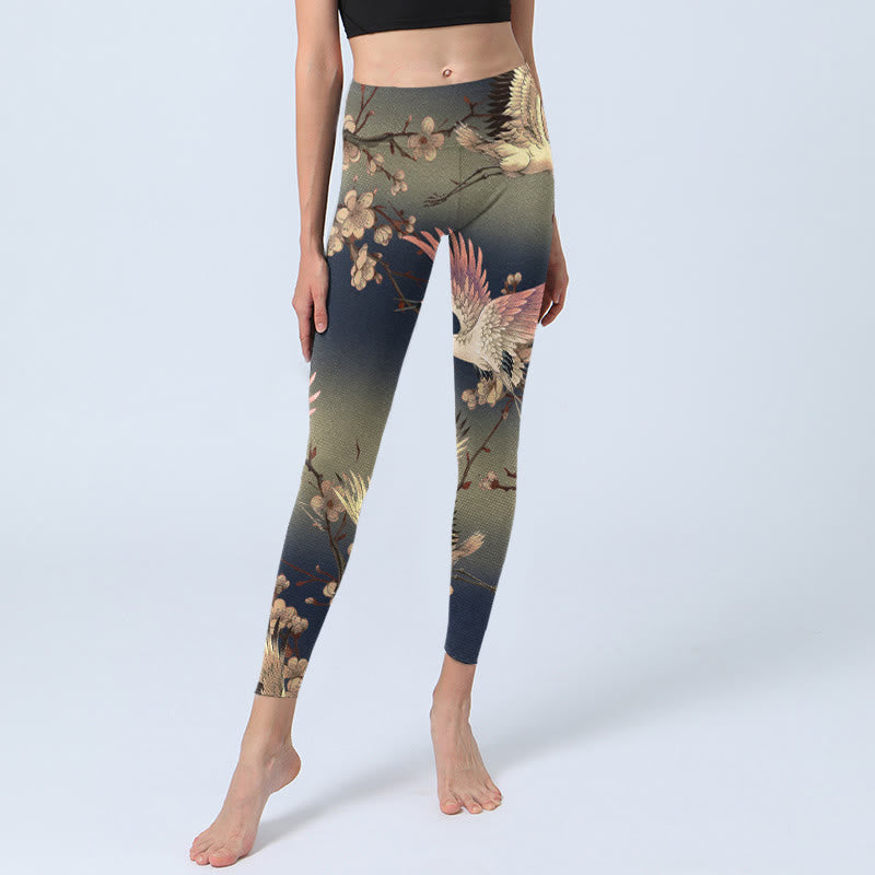 Leggings de yoga para mujer con estampado de grulla blanca y ramas florecientes de Buddha Stones - image 5