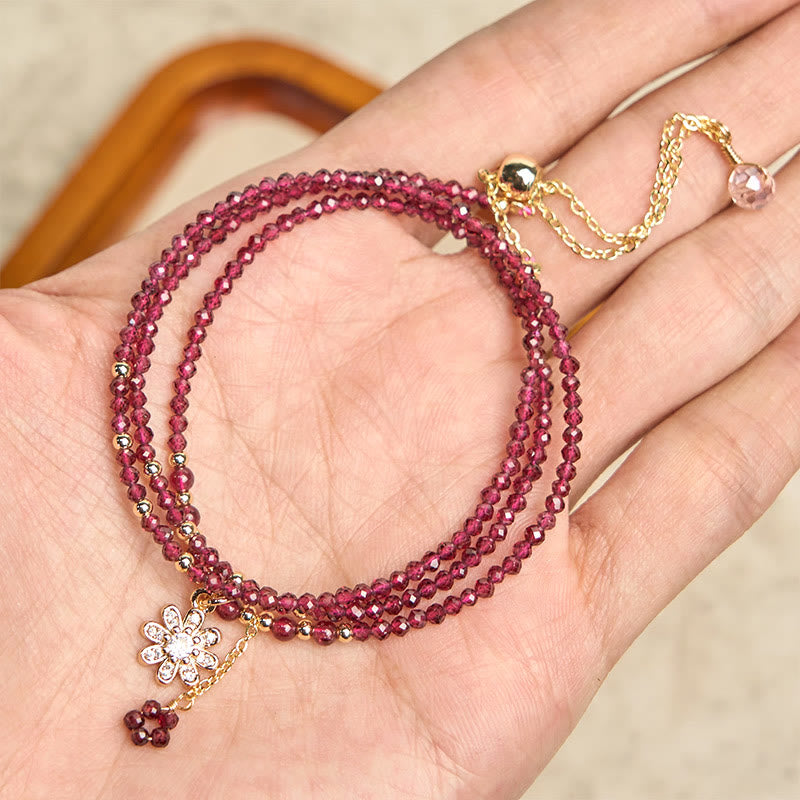 Pulsera multicapa con cuentas de granate natural de 2,5 mm y flores purificadoras de Buddha Stones