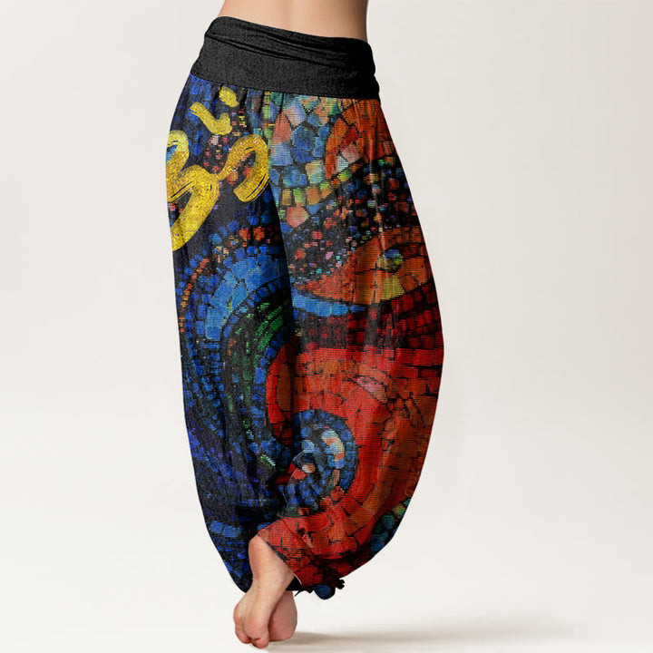 Pantalones bombachos de cintura elástica para mujer, de algodón, estilo casual, con estampado de mosaico del símbolo Om dorado y Buddha Stones . - image 1