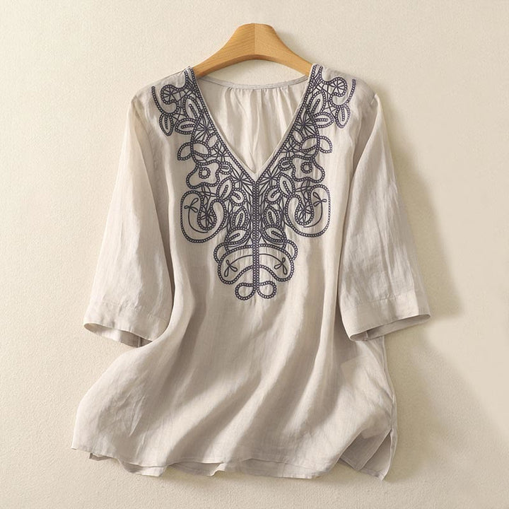 Camiseta informal de algodón y lino para mujer, de media manga, con cuello en V y bordado de Buddha Stones - Beige - US14，UK/AU18，EU46 (2XL) - image 1