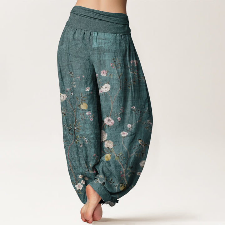 Pantalones harén de algodón puro con diseño de flores blancas y rosas de Buddha Stones , hojas de bambú y frutas, con cintura elástica para mujer