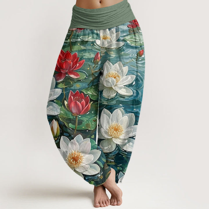 Pantalones bombachos de cintura elástica para mujer, de algodón, estilo casual, con estampado de flor de loto roja en flor y Buddha Stones. - Verde bosque - US22，UK/AU26，EU54 (6XL) - image 0