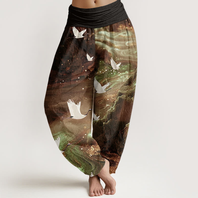 Pantalones bombachos de cintura elástica para mujer, de algodón con estampado de grullas voladoras y Buddha Stones. - Marrón silla de montar - US22，UK/AU26，EU54 (6XL) - image 4