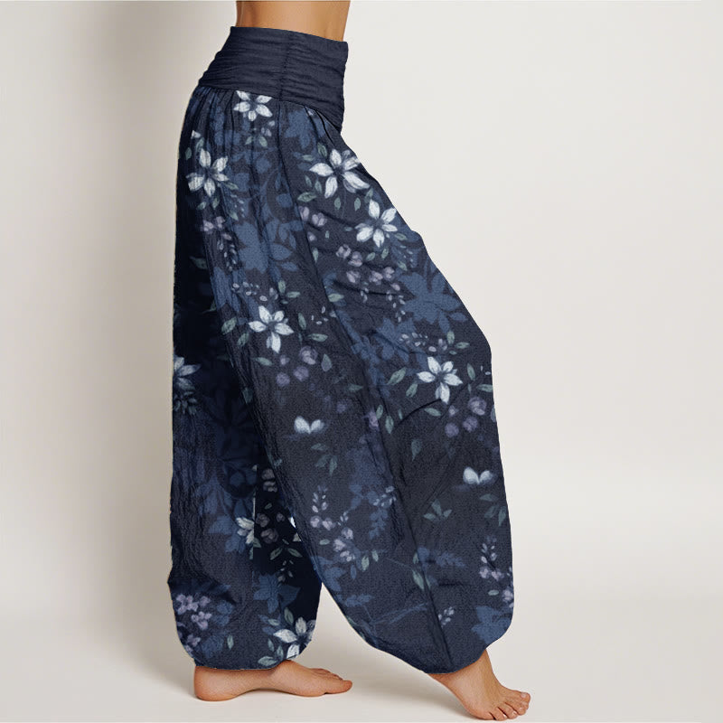 Pantalones harén de algodón puro con diseño de Buddha Stones y pequeñas flores blancas y hojas verdes para mujer, con cintura elástica