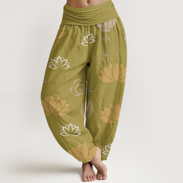 Pantalones tipo harem para mujer, de Buddha Stones , estilo informal, con estampado de flores de loto, farolillos y nubes. - Vara de oro - US22，UK/AU26，EU54 (6XL) - image 0