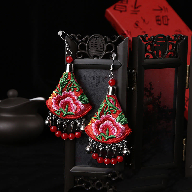 Pendientes de armonía floral con bordado Yi de Buddha Stones hechos a mano - Flor roja y roja (postes de aleación) - image 4