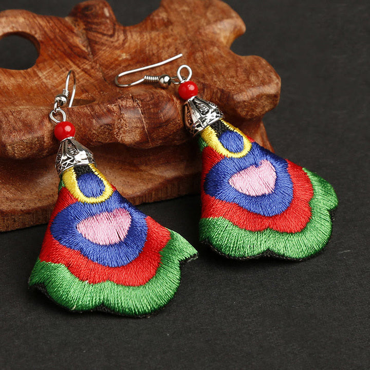 Pendientes de armonía con bordado Yi colorido y Buddha Stones hechos a mano - Color exterior: verde (postes de aleación) - image 3