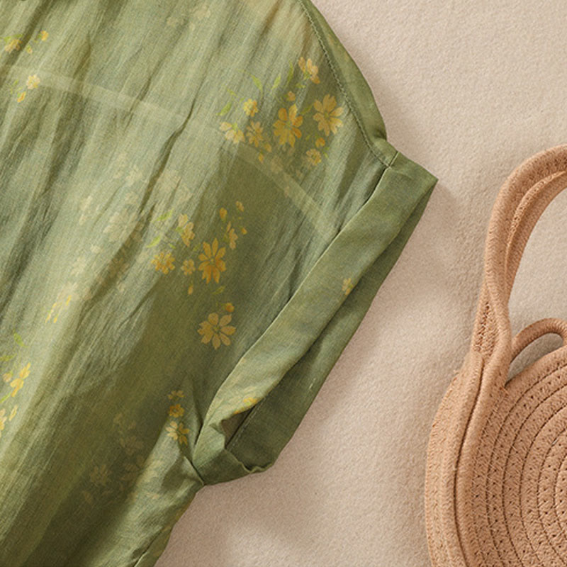 Camisa de manga corta para mujer con estampado de Buddha Stones, flores amarillas pequeñas, hojas y botones. - image 5