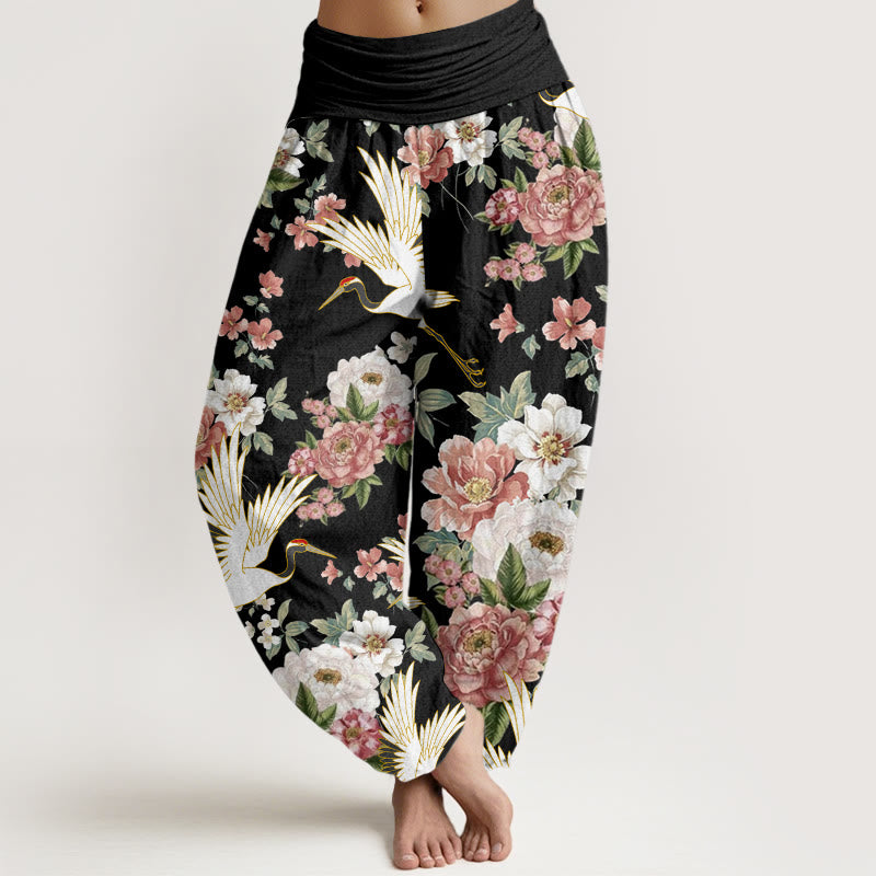 Pantalones harén con cintura elástica para mujer, con estampado de grullas y peonías florecientes de Buddha Stones - Negro - US22，UK/AU26，EU54 (6XL) - image 1