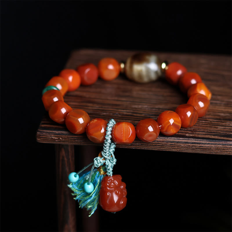 Pulsera de la suerte con cuentas Pixiu Dzi de ágata roja natural del sur de Buddha Stones - Ágata Roja del Sur y PiXiu (circunferencia de la muñeca: 15-18 cm) - image 1