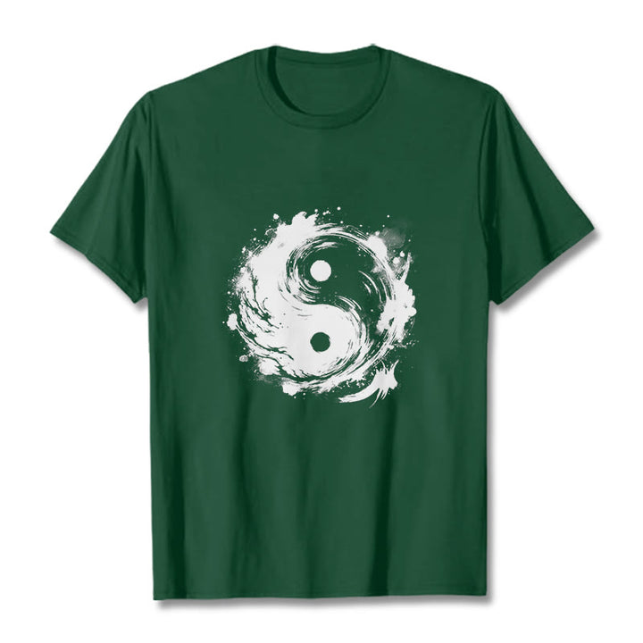 Camiseta con diseño de equilibrio y yin y yang con tinta de Buddha Stones - Verde bosque - 2XL - image 11