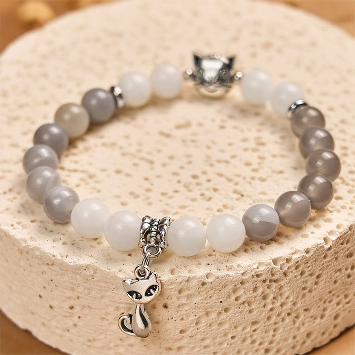 Pulsera de soporte de calcedonia y ágata rayada gris con diseño de gato de trapo de Buddha Stones - image 3
