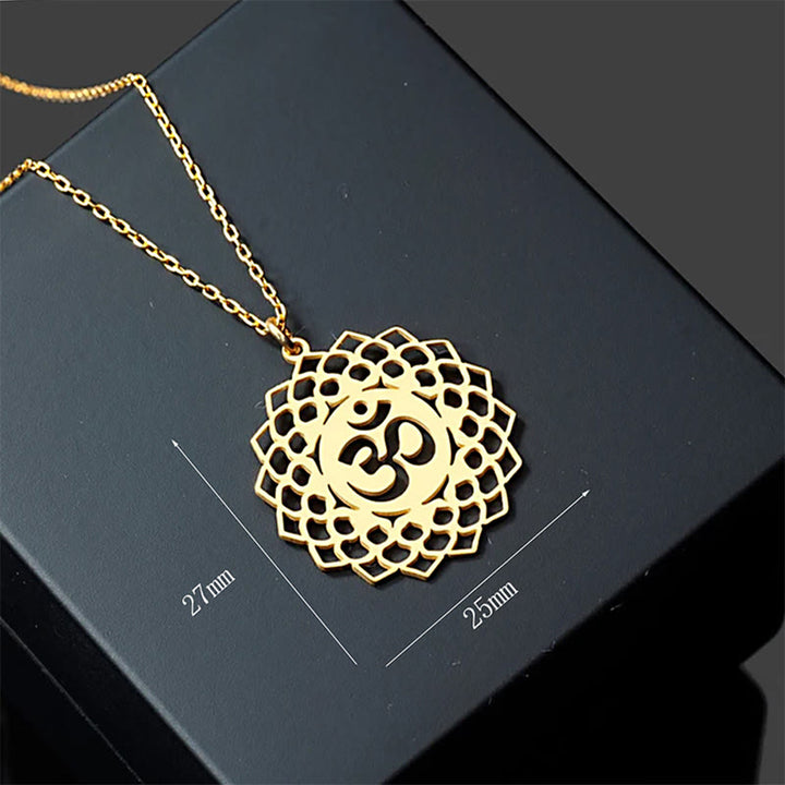 Collar con colgante de acero inoxidable con símbolo Om y diseño de loto hueco de Buddha Stones - image 7